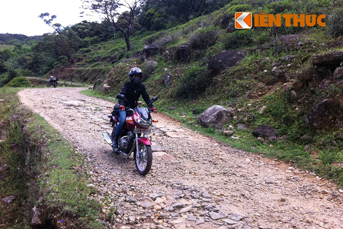Nu biker Viet chay moto PKL di khap noi tren The gioi-Hinh-13
